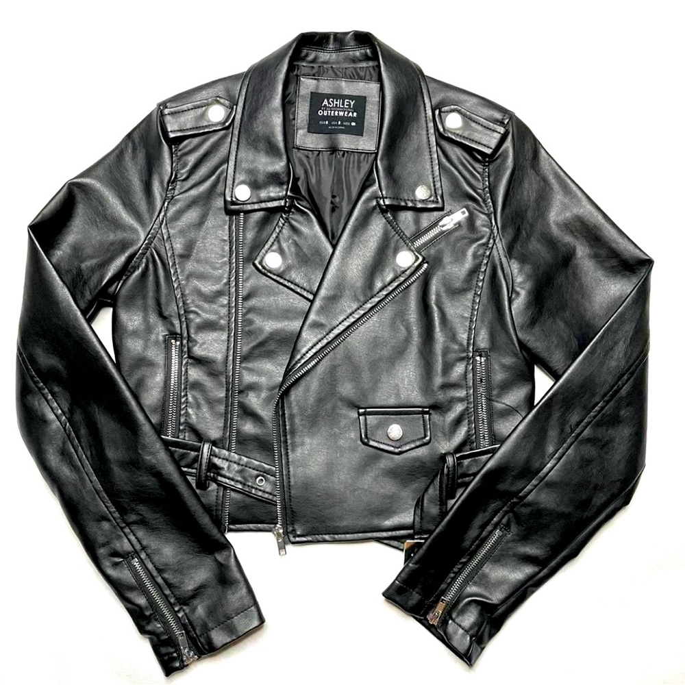 Ashley outwear womans cropped faux leather jacket